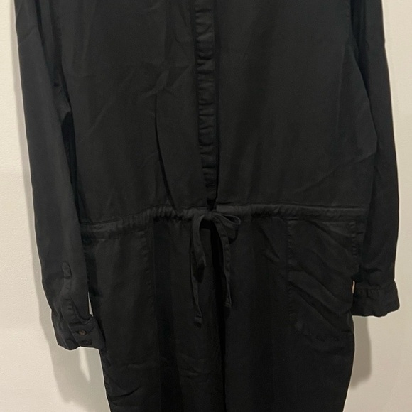 Ten Tree Active Outdoor Athleisure Bohemian Timeless Black Button-Up Jumpsuit - Picture 7 of 15